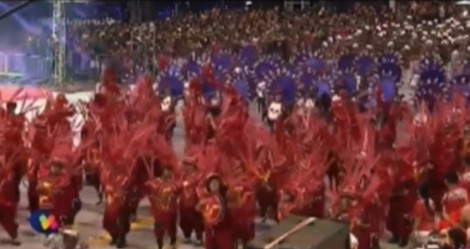 Inacreditavelmente, escola de samba faz apologia ao comunismo (veja o vídeo)