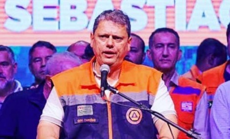 Tarcísio, paciência de um monge e resiliência de um velocista, para assombrar a imprensa militante