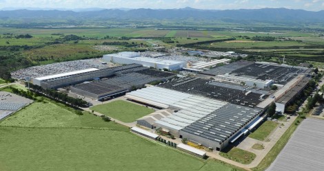 Tradicional fábrica de carros suspende atividades em três unidades no Brasil e causa preocupação