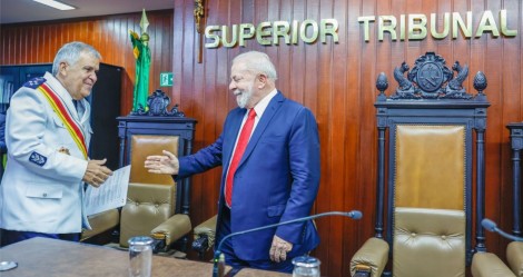 Ministro, que já foi piloto de Lula e Dilma, assume presidência de tribunal