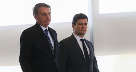 Bolsonaro se manifesta sobre tentativa de assassinato de Moro e incendeia a web