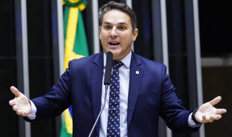 Tenente-Coronel Zucco não perdoa a velha mídia por passar pano para o ex-presidiário (veja o vídeo)