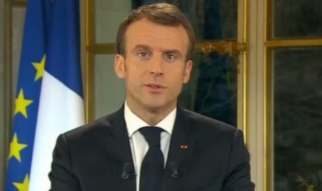 Em rede nacional, Macron passa vergonha e deixa explícita falta de caráter: "Bolsonaro tinha razão" (veja o vídeo)