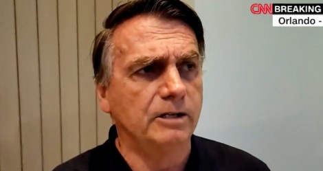 Ao vivo, Bolsonaro faz esclarecimento definitivo sobre polêmica das joias e deixa repórter da CNN sem palavras (veja o vídeo)