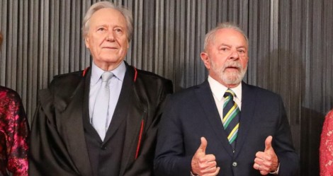 Lula tem pressa, aposentadoria de Lewandowski é publicada e nome de Zanin ganha força