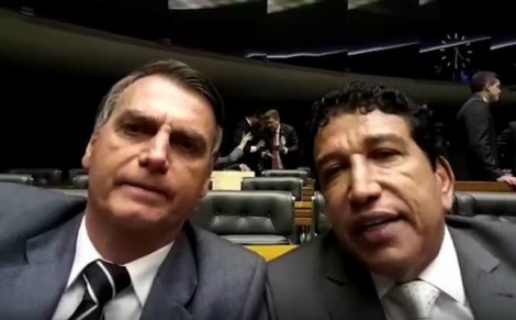 Magno Malta solta o verbo sobre a "perseguição" contra Jair Bolsonaro (veja o vídeo)