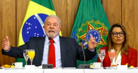 Janja ameaça "rasgar a certidão de casamento", se Lula não criar um cargo exclusivamente para ela (veja o vídeo)
