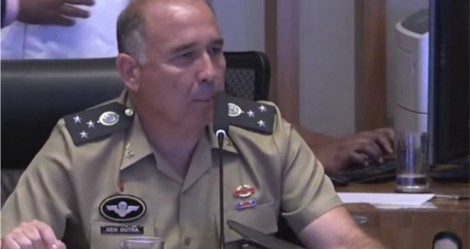 Comandante Militar do Planalto confirma que ‘ludibriou’ manifestantes na porta do quartel (veja o vídeo)