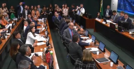 AO VIVO: CPI do MST começa "pegando fogo" (veja o vídeo)