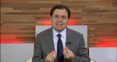 Ao vivo, jornalista da Globo que ‘fez o L’ joga a toalha e percebe a roubada em que se enfiou (veja o vídeo)
