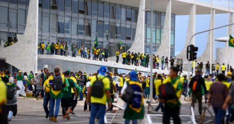 Senador apresenta 'novas evidências' contra Lula e Dino e reforça tese de crime de omissão no 8 de janeiro