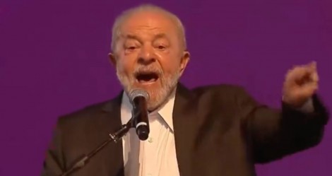 Lula protagoniza mais uma cena grotesca