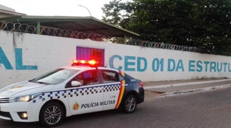 URGENTE: Homem armado com objeto perigoso invade escola cívico-militar