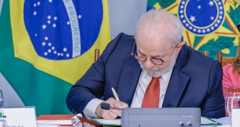 'Vingança simples e burra contra Jair Bolsonaro e seus eleitores', diz parlamentar sobre novo decreto de Lula (veja o vídeo)