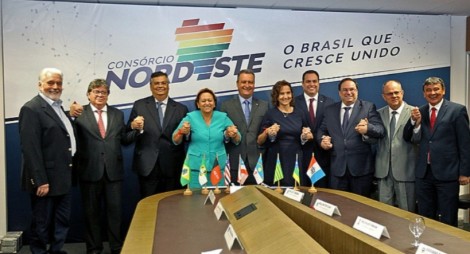 “Tem o Consórcio Nordeste, por que não pode ter consórcio Sul-Sudeste? Quem está discriminando são eles!” (veja o vídeo)