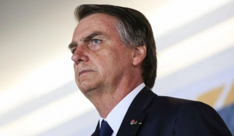 Com poderosa "carta na manga", Bolsonaro está quebrando o "sistema"