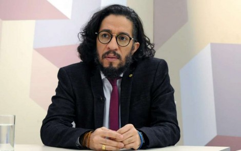 Sem “boquinha”, Jean Wyllys ataca ministro de Lula: “É um mau-caráter”