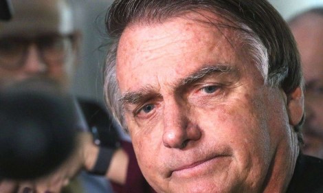 Perseguição implacável a Bolsonaro tem continuidade nesta terça