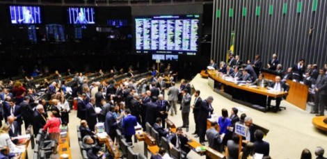 URGENTE: "Hoje poderá ser o início do fim da ditadura do STF", afirma deputado (veja o vídeo)