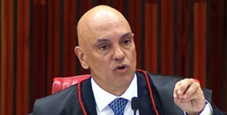 De forma enigmática, Moraes toma decisão inesperada no TSE visando as eleições