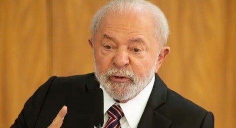 “Lula quer censura na internet e cheque em branco para gastar à vontade”, alerta deputado (veja o vídeo)