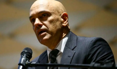 “Moraes precisa responder por suas ações e omissões, que já culminaram em tortura e morte”, diz deputado