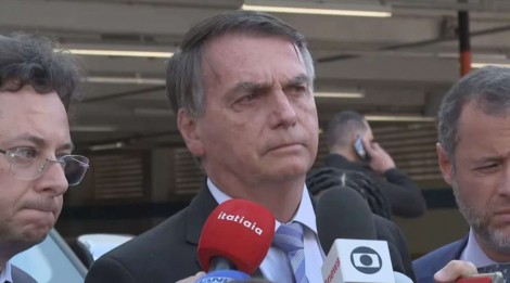 Bolsonaro fica em silêncio diante da PF e deixa para falar tudo no próximo dia 25 perante o povo