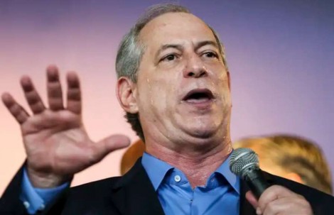 Atolado em processos judiciais, Ciro Gomes finalmente toma uma atitude coerente