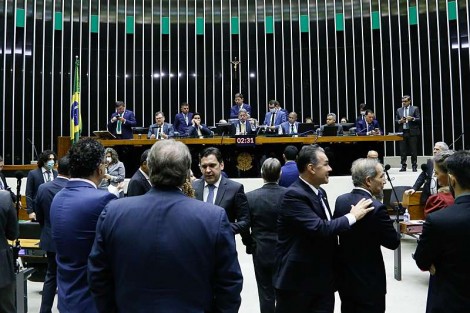 AO VIVO: Deputados entendem que Chiquinho Brazão obstruiu investigações (veja o vídeo)