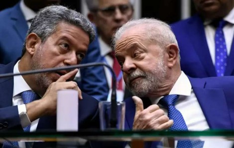 AO VIVO: Lula perde aliados e Lira ataca / Pacheco abandona o governo (veja o vídeo)