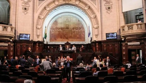 Deputado estadual do RJ, pai de conhecido deputado federal, morre aos 71 anos