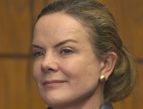 Gleisi atinge o ápice da indecência e desmente a própria mentira