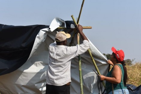 Longe do desfile da independência, MST age na surdina e volta a invadir fazenda