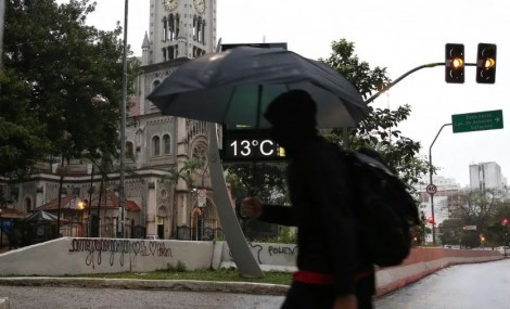 Após calor recorde, frente fria chega forte mas tem 'hora marcada' para acabar