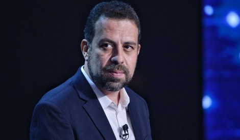 Começa o 2º turno, Boulos conta a 1ª mentira, mas é desmentido categoricamente pela Revista Veja