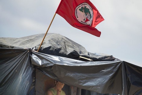 MST invade fazenda no Rio Grande do Sul