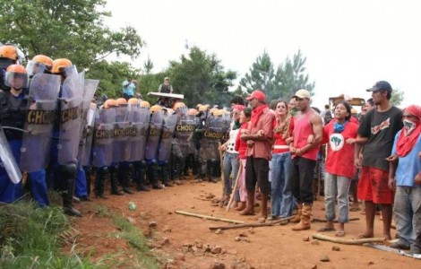 AO VIVO: MST volta a atacar, mas agricultores já se mobilizam contra os "terroristas do campo" (veja o vídeo)