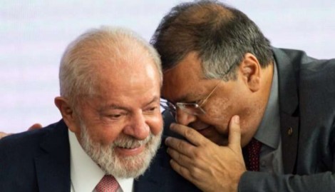 Atitude de Dino faz Congresso compreender o óbvio sobre Lula