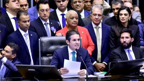 O impressionante recado de Hugo Motta aos ministros do STF