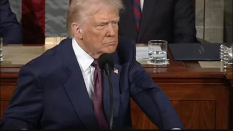 'Canal do Panamá custou sangue americano. Não o demos à China! O teremos de volta!', afirma Trump