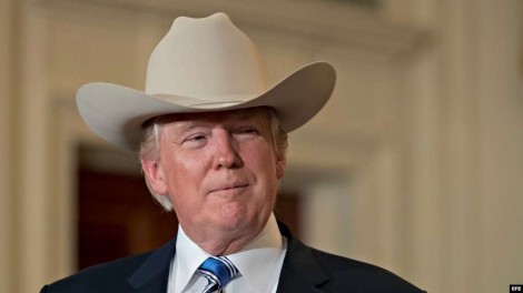 De uma só vez, Trump encurrala Canadá, México e China