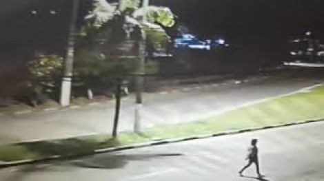 Polícia já sabe quem matou Vitória Regina e entra na mata em busca do assassino