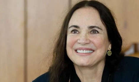 Globo engole o 'orgulho' e corre atrás de Regina Duarte