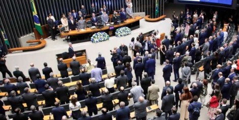 URGENTE: Protocolado pedido de urgência da anistia e 'acaba a festa de Lula e Moraes'