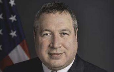 A missão de David Gamble é extensa e Trump vai para a ofensiva