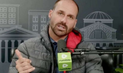 Valdemar surpreende ao se manifestar sobre situação de Eduardo Bolsonaro