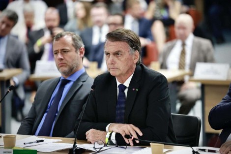 A estratégia de Bolsonaro no STF que desnorteou Moraes e Gonet: defesa política, jogo jurídico e alvo mantido