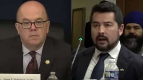 Nos EUA, deputado do Partido Democrata rebate Paulo Figueiredo, mas leva invertida