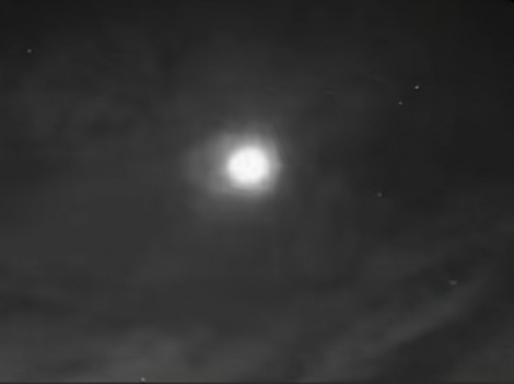 Raro espetáculo astronômico ilumina o céu de Brasília e chama a atenção
