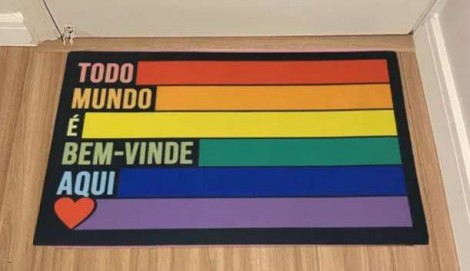 O teórico da boa vontade. Um esquerdista à margem do pensamento em sua janela indiscreta